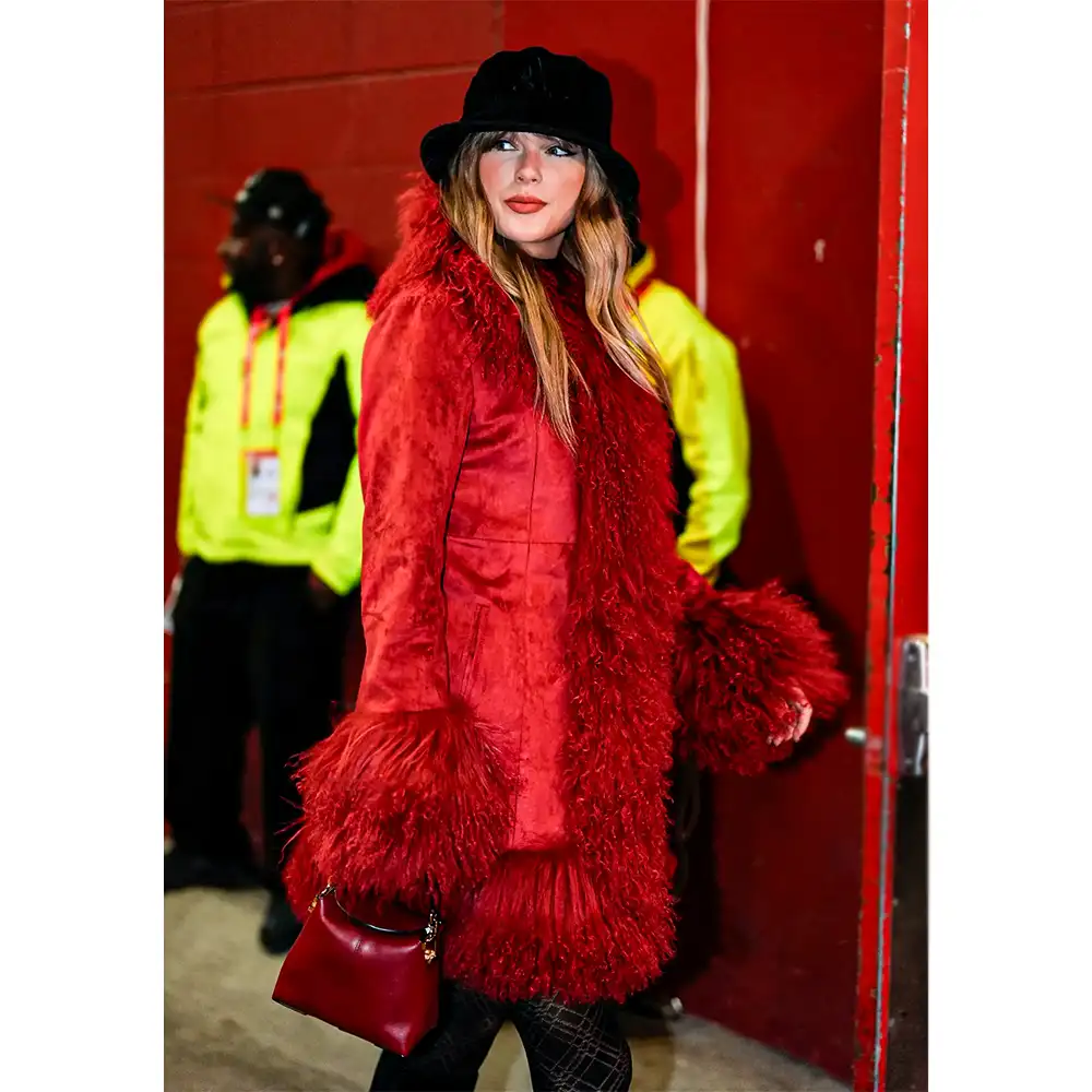 taylor-swift-fur-red-coat